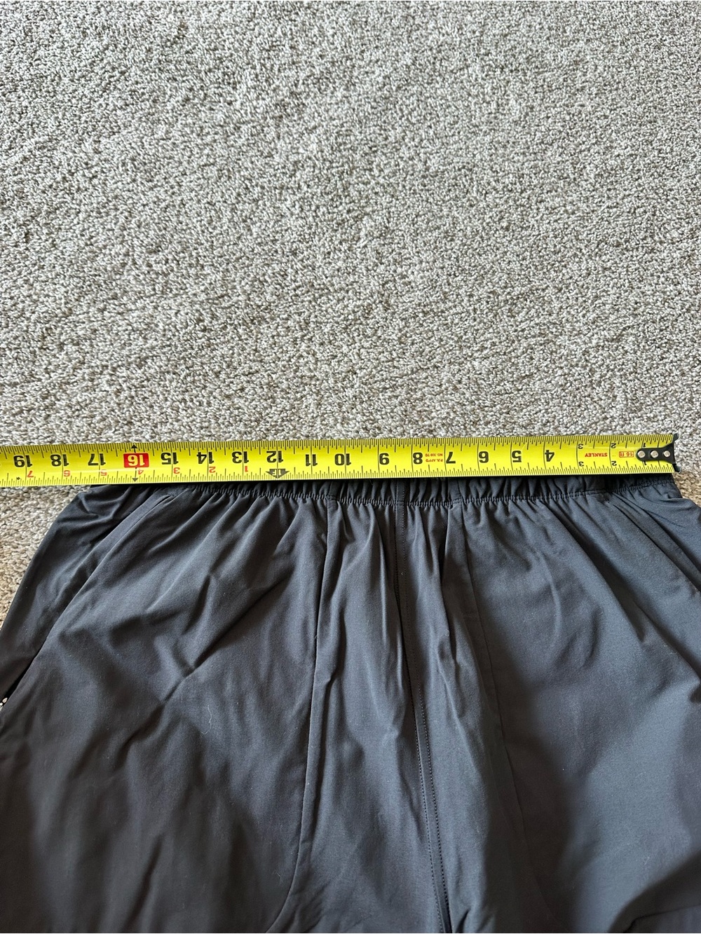 Lululemon Lightweight Mid-Rise Barrel-Leg Cropped Pant Black Size 14 - Picture 10 of 12